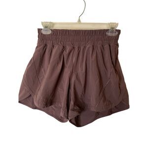 Lululemon Track That Short *5" women's size 6 W7AQES